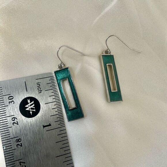 Blue rectangle drop earrings - Picture 6 of 6